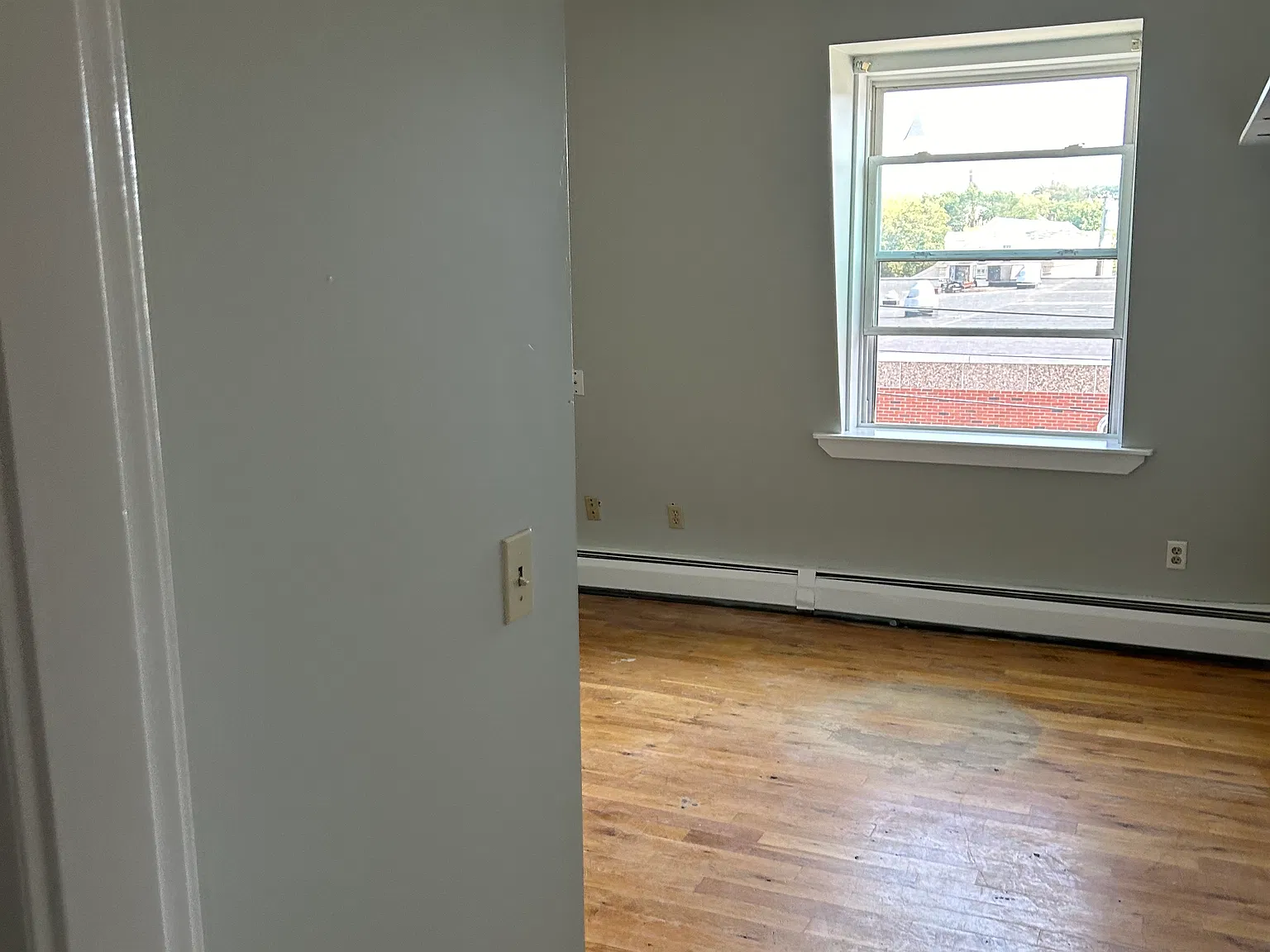 3 bed, 1147 sqft, $1,950 — Photo 3