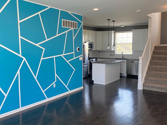 3rd image of 4651 Bradley Cir Unit 5