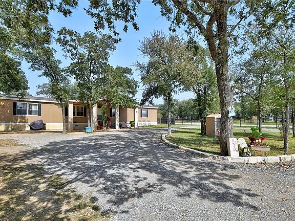 2nd image of 878 Rosewood Dr