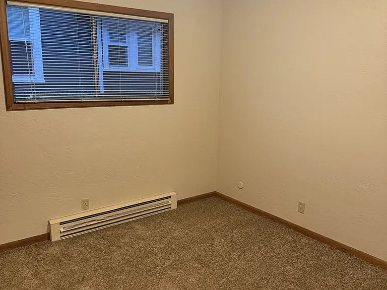 310-Colony Apartments — Photo 30