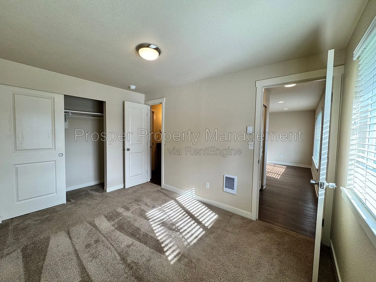 2 bed, 1.0 bath, 810 sqft, $1,995 — Photo 4