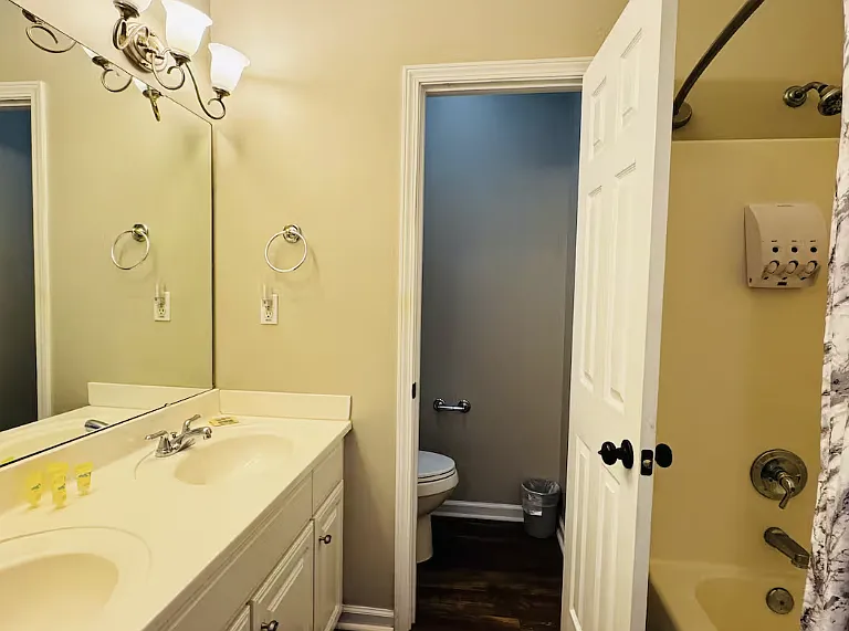 598 Coquina Ave #1 — Photo 17
