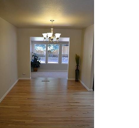 4th image of 3825 S Valentia Ct