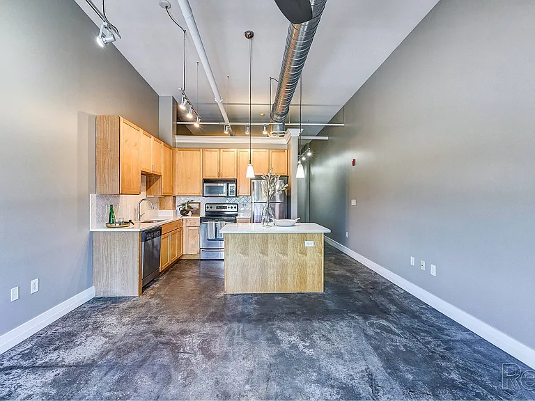 Zona Rosa Apartments — Photo 20