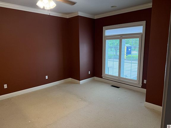 4th image of 1214 Beresford Way