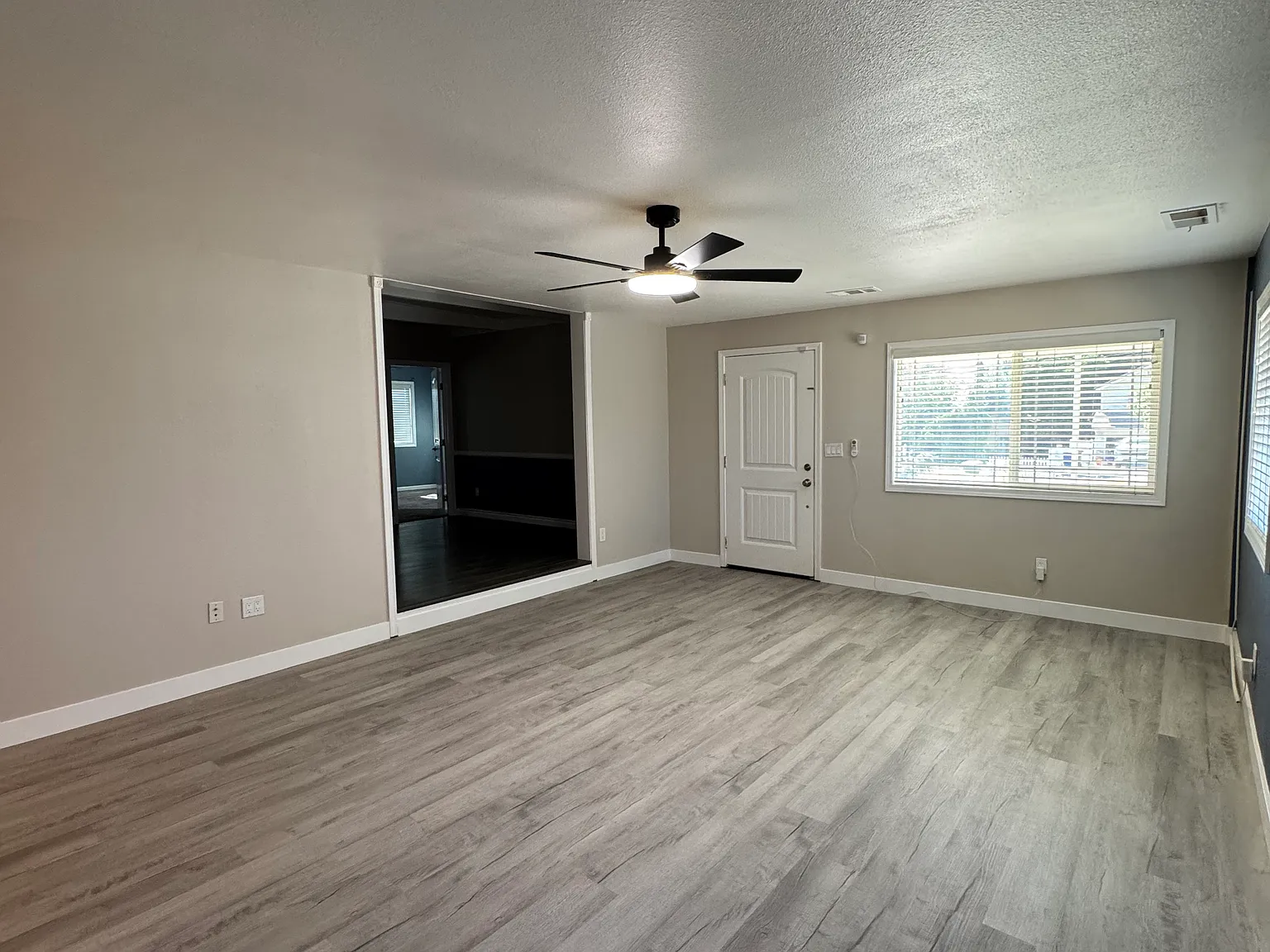 3 bed, 1617 sqft, $3,400 — Photo 3