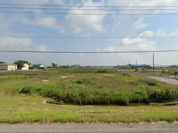 7100 Highway 6, Hitchcock, TX 77563