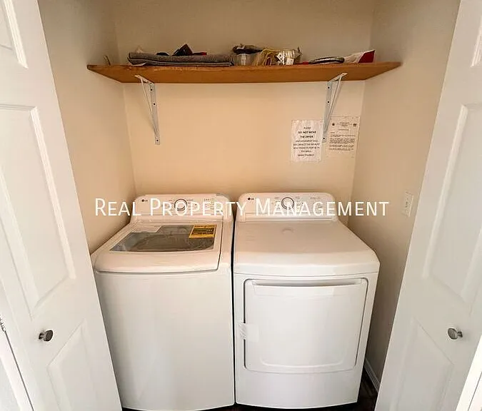4808 Barrington Loop — Photo 8