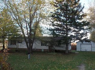 520 Pyjar Rd, Levering, MI 49755