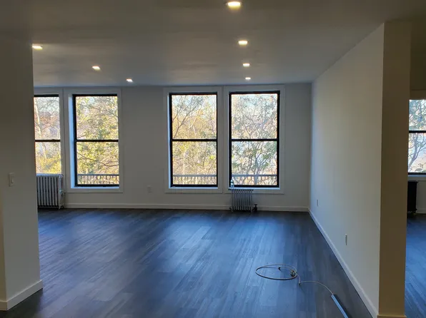 720 Riverside Drive image 10 of 10