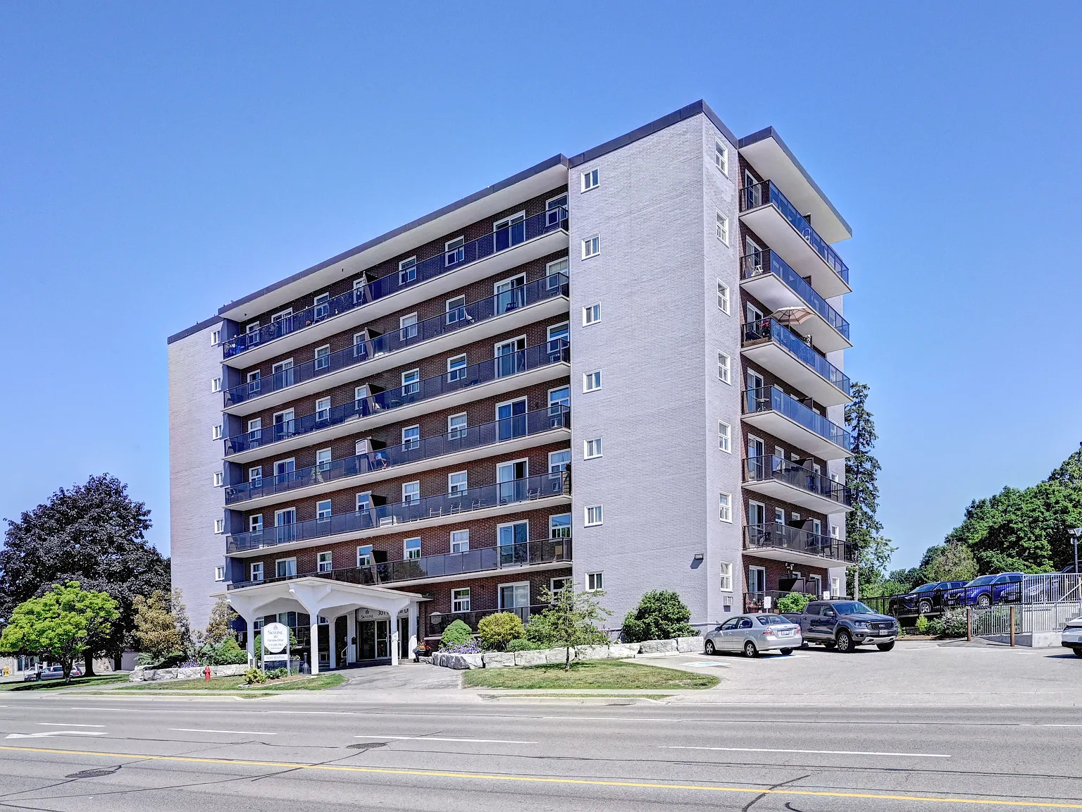 Cooper Tower Apartments — Photo 2