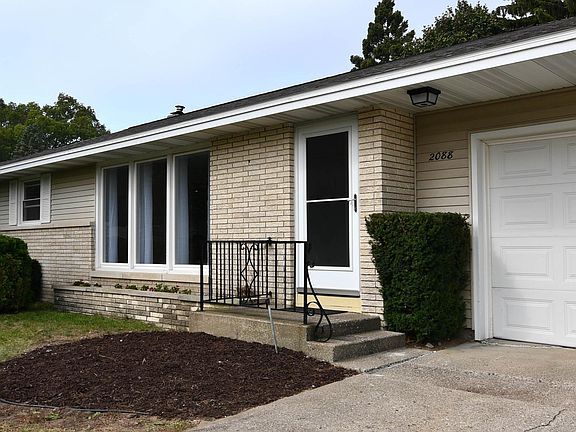 2nd image of 2088 Garland Dr