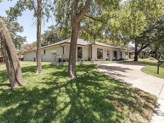 3rd image of 6101 Sandydale Dr