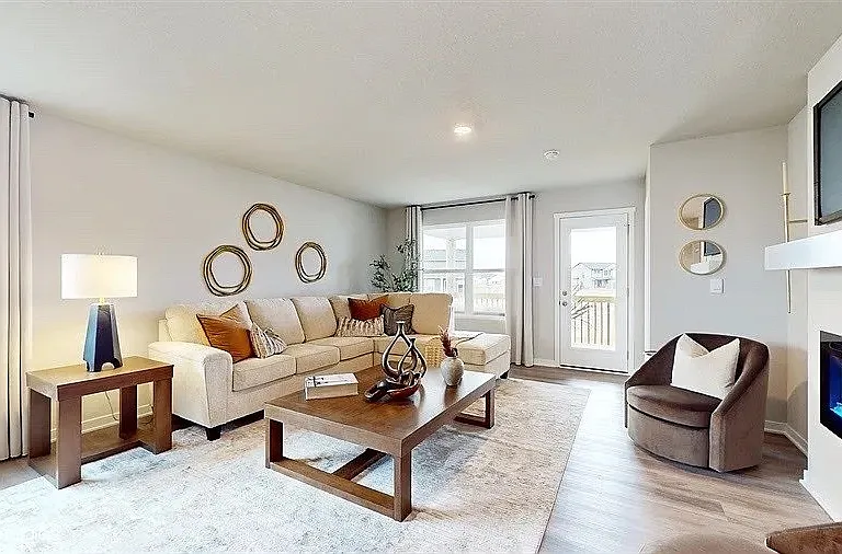 1272 NW Williamsburg Ln — Photo 3