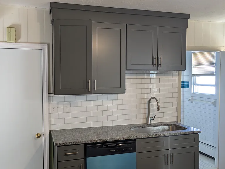 208 Sunbury St #1 — Photo 12