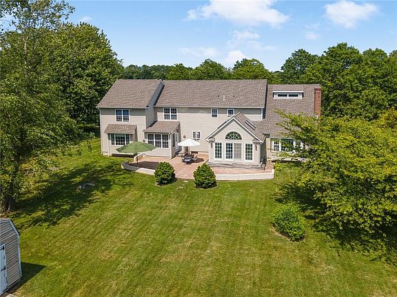 5th image of 626 Kettle Pond Dr