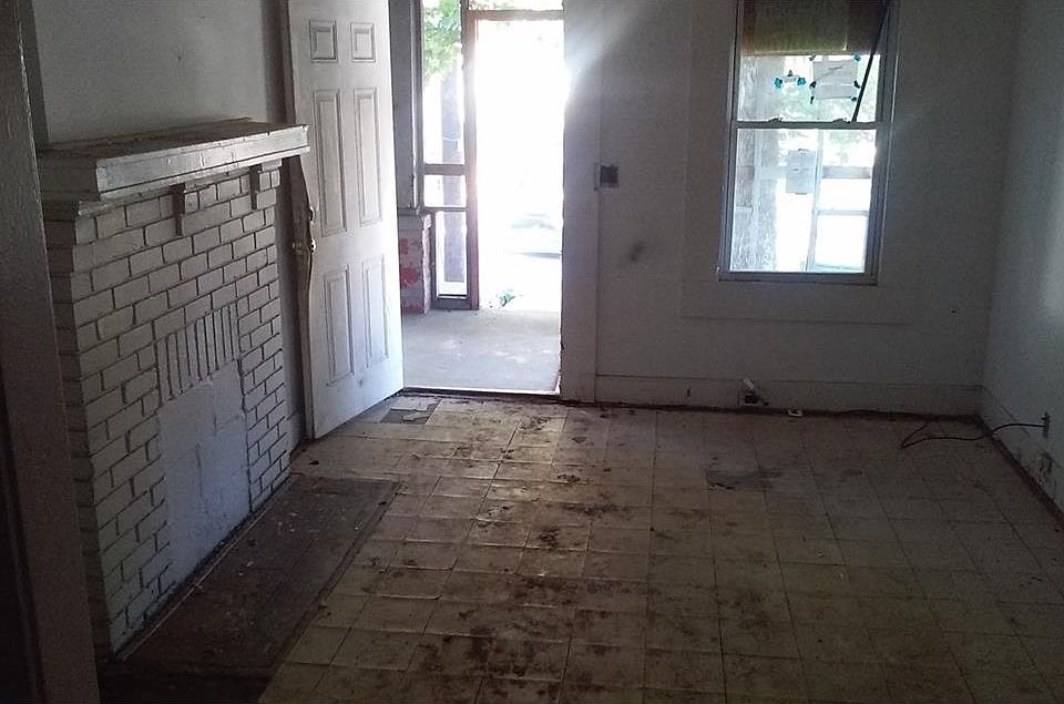 2nd image of 1118 Metropolitan Pkwy SW