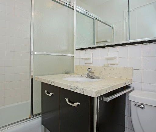 4th image of 7 E 14th St APT 725