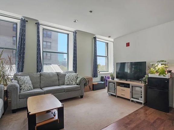5th image of 131 Tremont St APT 6D