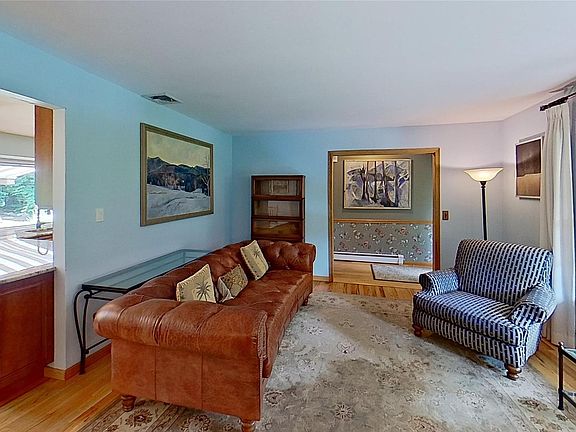 3rd image of 76 Helme Avenue