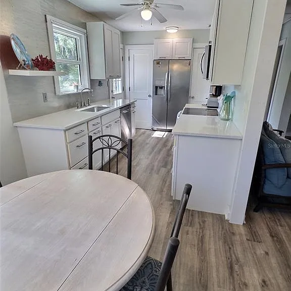 1431 Paloma Ln — Photo 9
