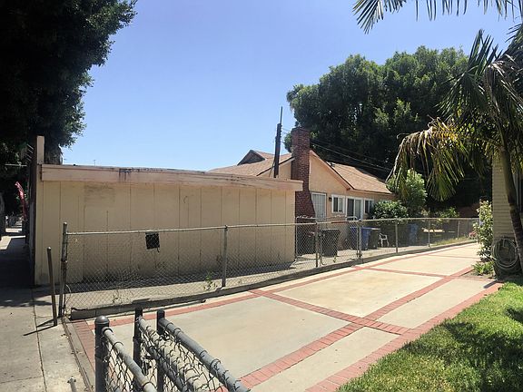 4th image of 3113 N Eastern Ave