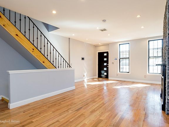 2nd image of 1851A Atlantic Ave