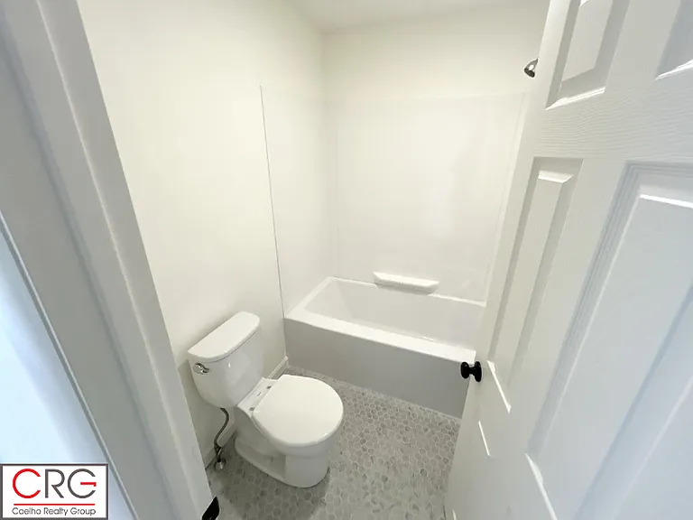 47 Everett St #1 — Photo 20