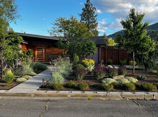 380 Kent St, Ashland, OR 97520