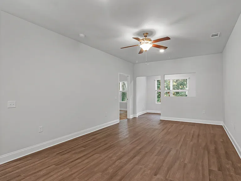 Hickory Grove — Photo 13