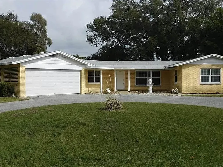 8185 Longbay Blvd — Photo 3