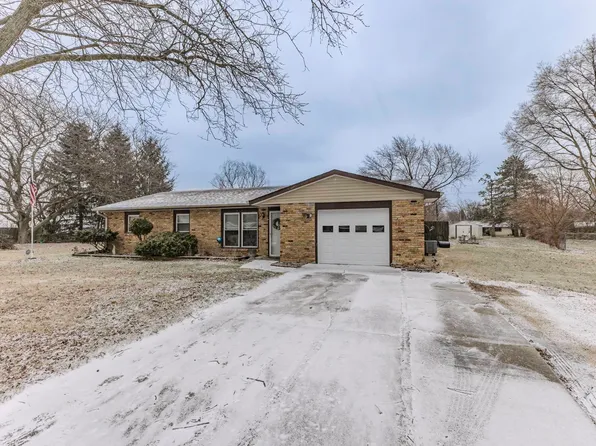 7961 N Royerton Park Dr, Muncie, IN 47303