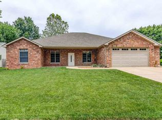 2553 Winfield Dr, Springfield, IL 62704