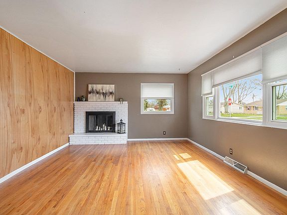 4th image of 2721 Kettering Dr