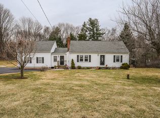 631 Long Meadow Rd, Middlebury, CT 06762