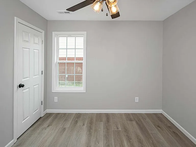 85 Smith Glen Dr — Photo 42