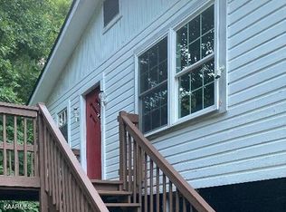 890 Left Poor Valley Rd, Pennington Gap, VA 24277