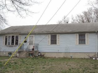 914 E Lake St, Griffith, IN 46319