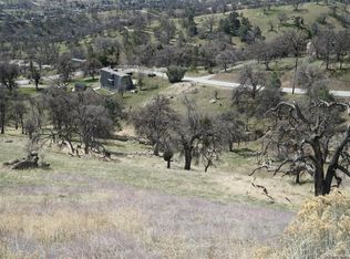 24700 Paramount Dr, Tehachapi, CA 93561
