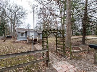 27719 W Rowe Ave, Spring Grove, IL 60081