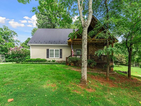 3rd image of 1014 Solaridge Dr