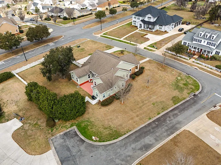 3078 Dickinson Dr — Photo 65