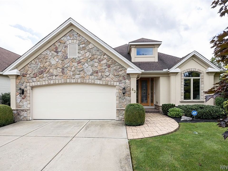 1st image of 43 Summer Hill Ln