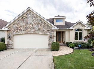 43 Summer Hill Ln, Williamsville, NY 14221