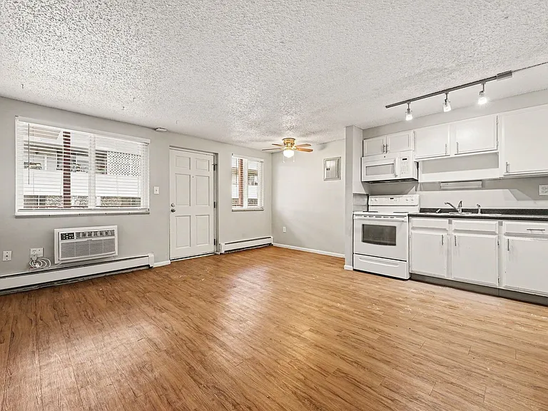 1245 N Lafayette St — Photo 6