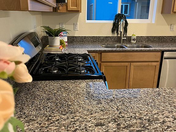 4th image of 3001 E Butler Ave Unit 33