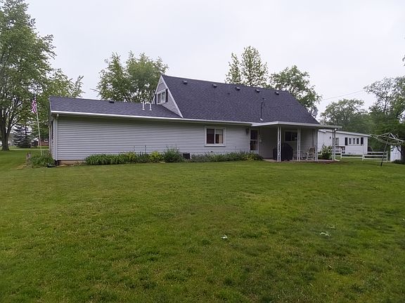2nd image of 1709 Crestwood Dr