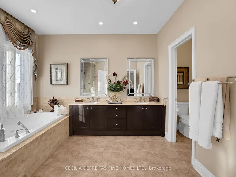 11 Beauvista Ct — Photo 31