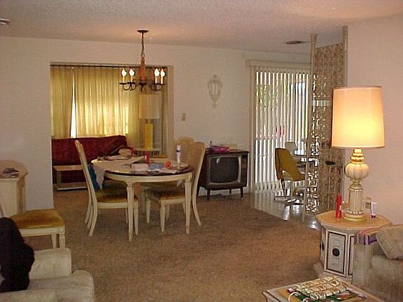 Living rm to dining rm