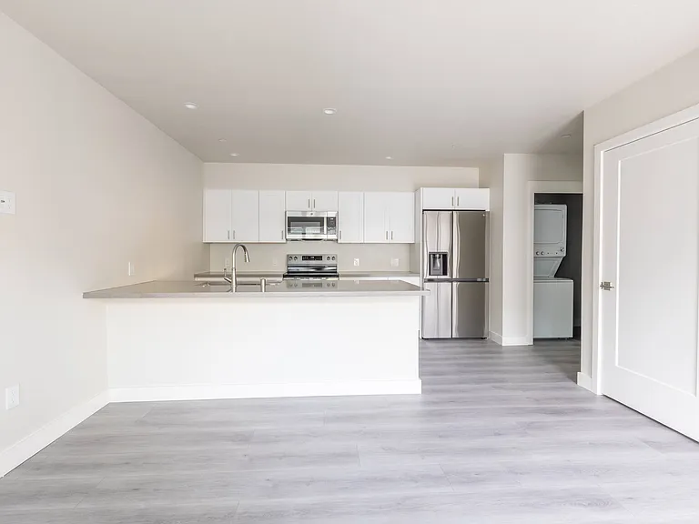 243 N. Ellsworth — Photo 9
